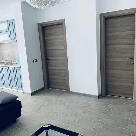 David House Alezzi Apartment Năvodari